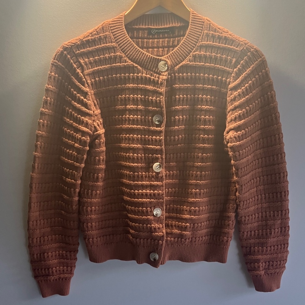 Elegant Brown Knit Sweater